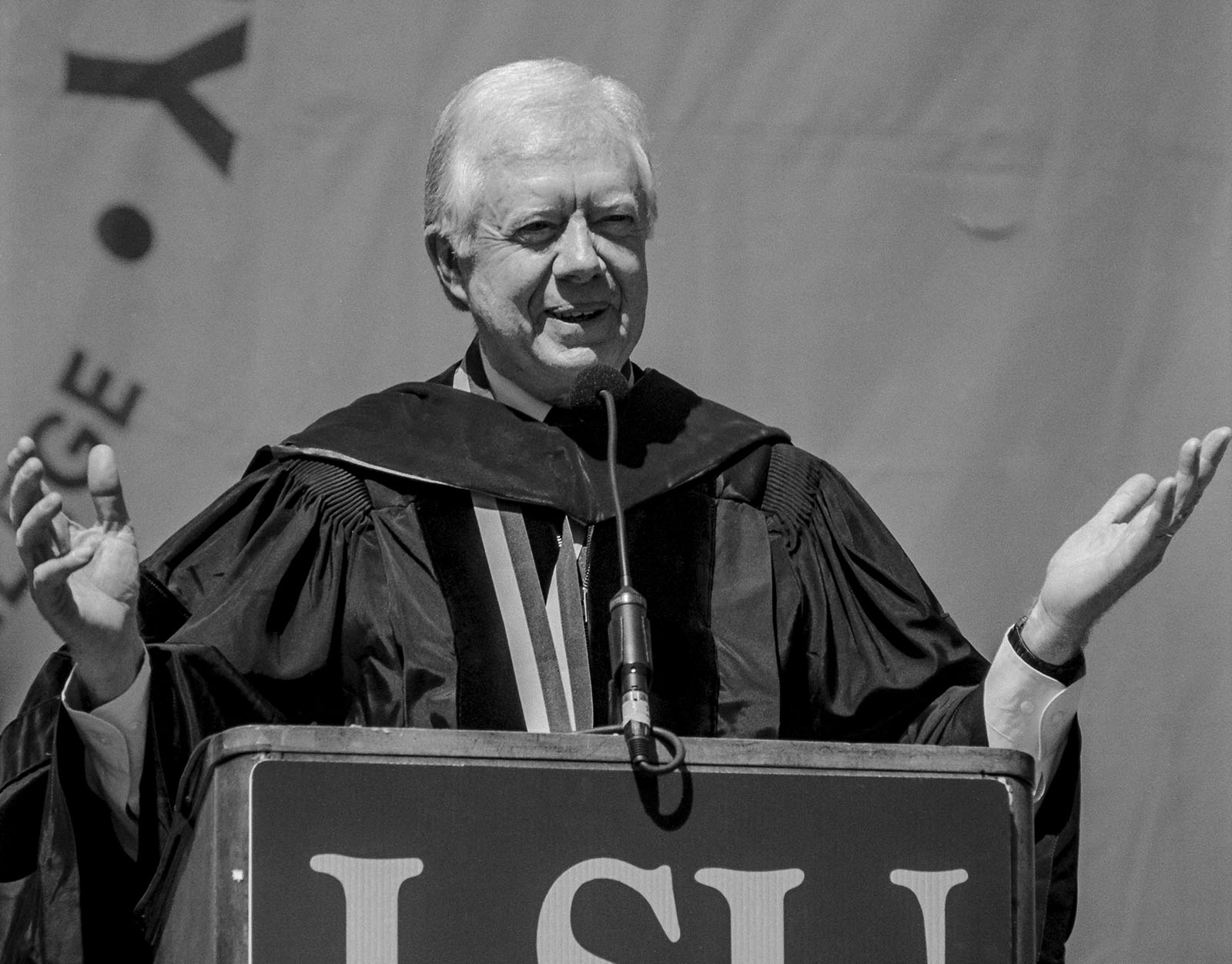 President Jimmy Carter speaks to LSU grads during commencement speech.