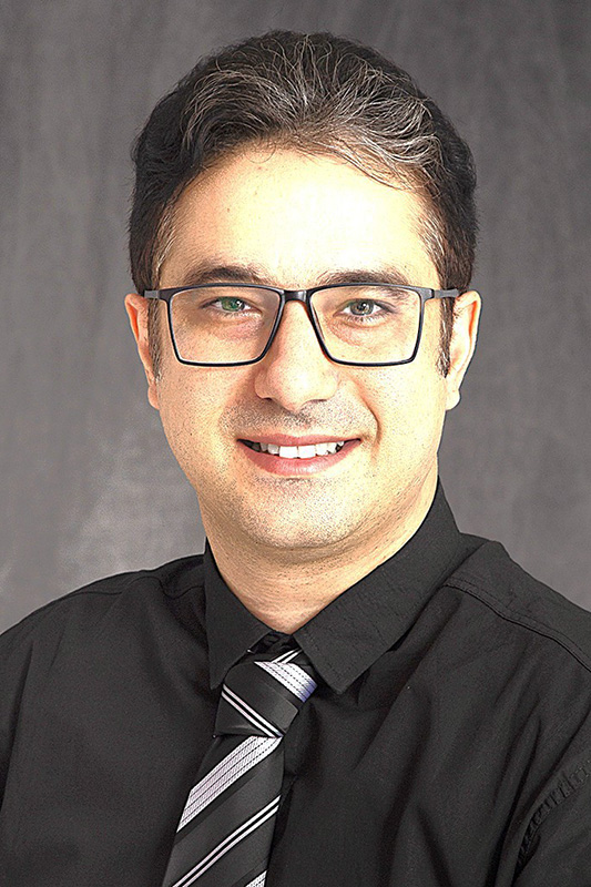 photo of eman momeni