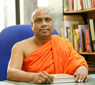 Photo of Rev. Dr. Kapugollawe Anandakiththi