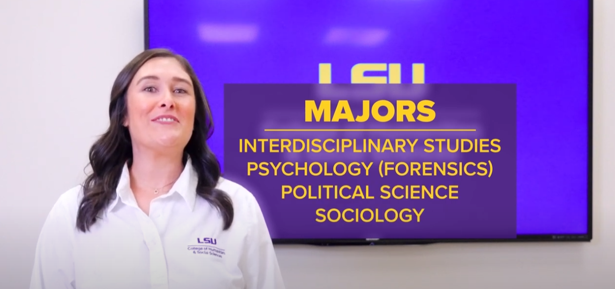 LSU HSS Academic Advisor presenting Image of an LSU HSS academic advisor presenting.