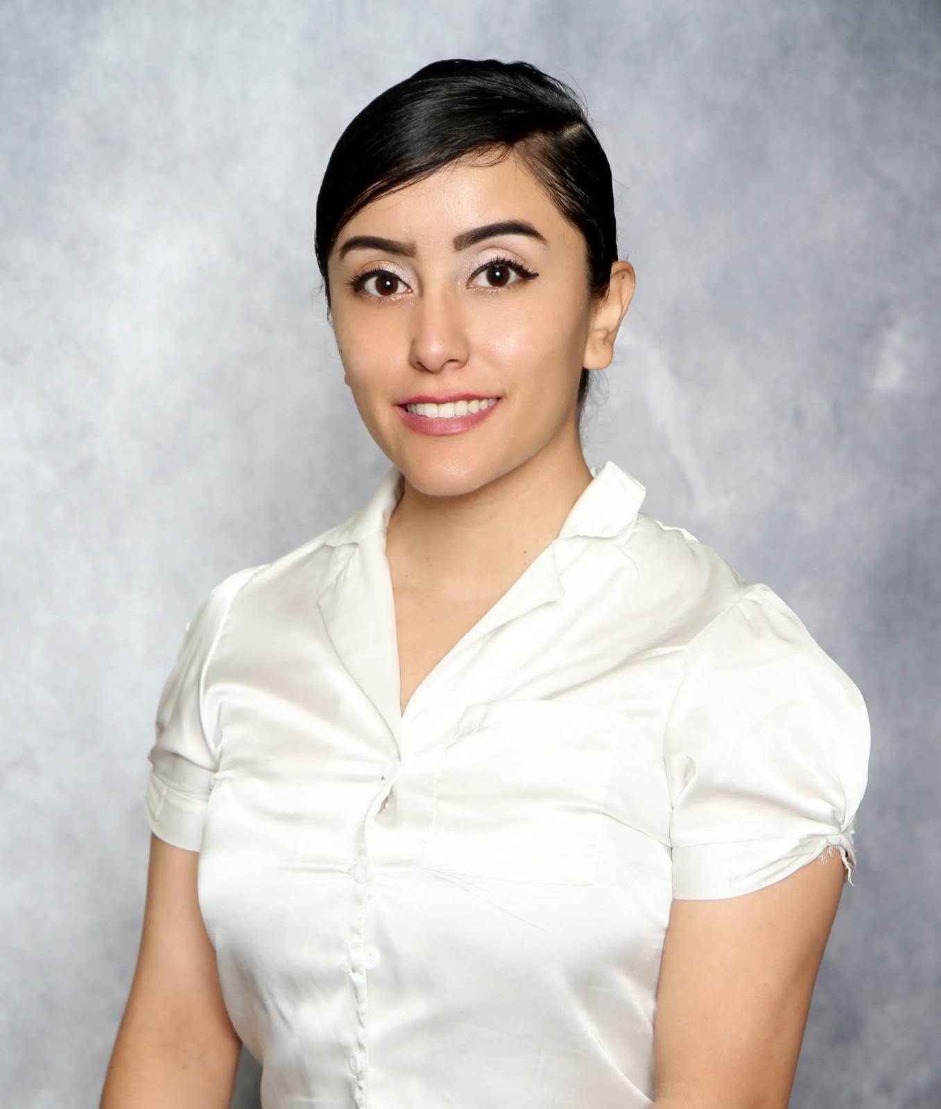 Headshot of Joana Montelongo