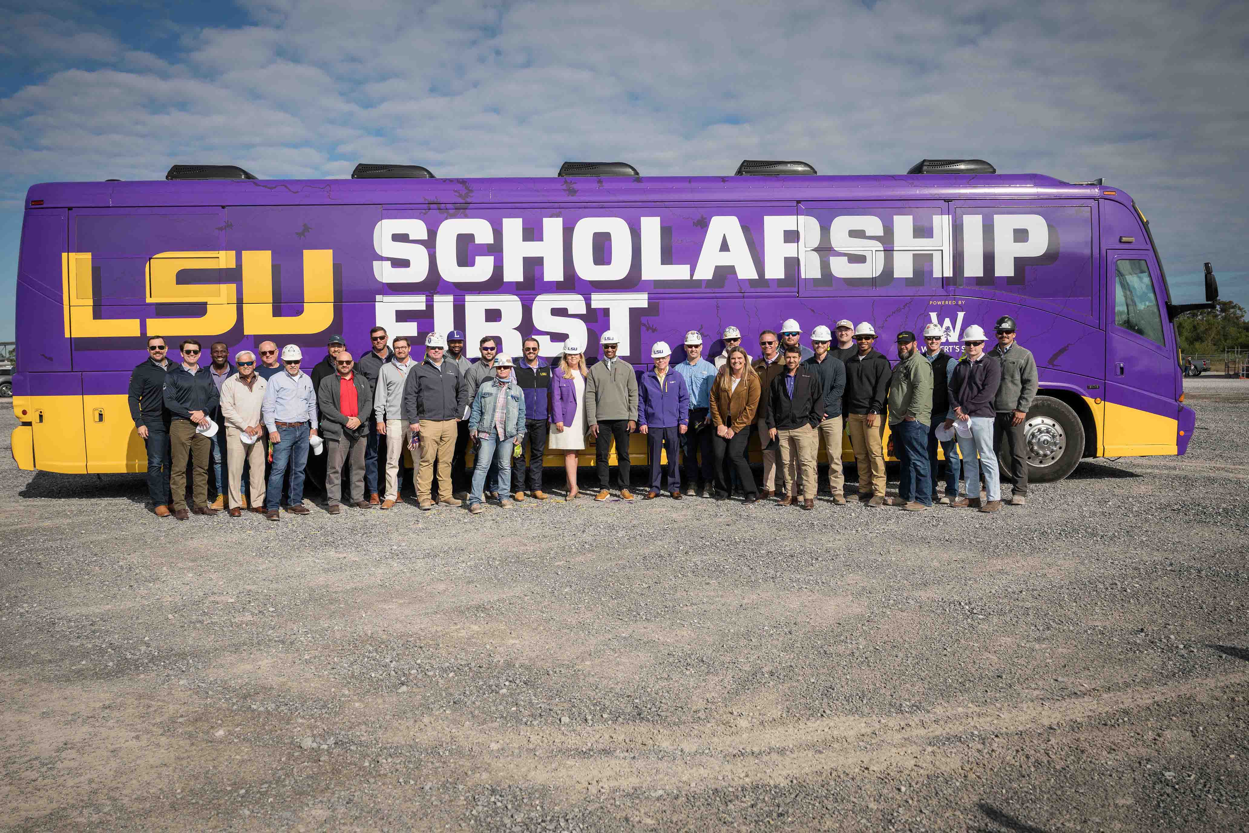 LSU marked the final day of President William F. Tate IV’s statewide bus tour by announcing the vision for a new $107 million Construction & Advanced Manufacturing Building and a $15 million leadership gift from Art Favre, founder of Performance Contractors and a graduate of the first LSU construction management class in 1972.