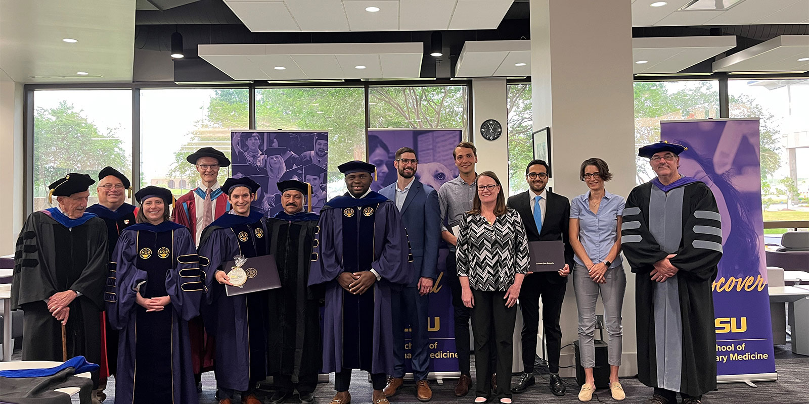Spring 2022 MS and PhD graduates with mentors